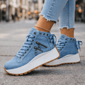 Sneakers – Playful High-Top Lift